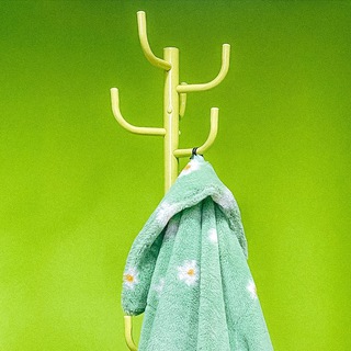 Логотип @green_l1ne - зеленый коридор;