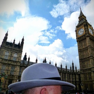 Логотип @greenwichmeantime - Жизнь по Гринвичу