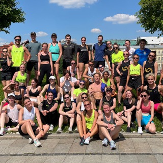 Логотип @grkrunners - Те самые пробежки🖤