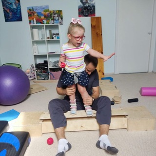 Логотип @gromowcentr2 - ГРОМОВЫ ЦЕНТР. Войта. Бобат. Массаж.Логопедия. Логомассаж. Сколиоз. Вальгус.. Шрот. Каменск_Шахт.