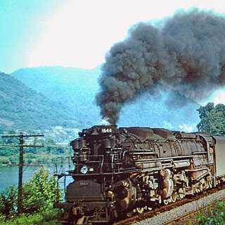 Логотип @growthecon - Econ. Growth Channel