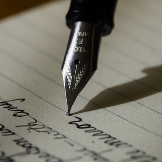 Логотип @gruppodiscrittura - Gruppo di scrittura