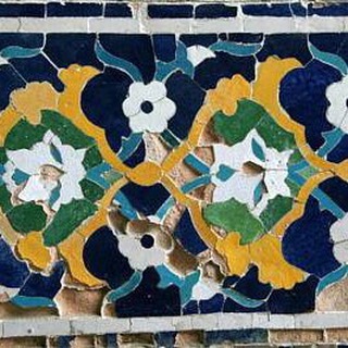 Логотип @guideschooluz - Gidlar maktabi - Школа гидов - Guide school