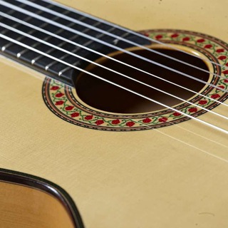 Логотип @guitar_experts - гитарный чат