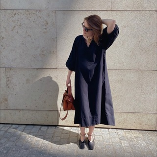 Логотип @gulunova - Julia Gulunova