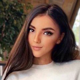 Логотип @guzeva_anna - TropicAnna 🌴 Английский из Тропиков 🇬🇧