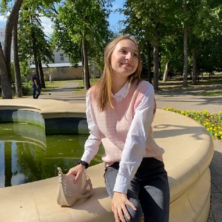 Логотип @guzyaleng - Что-то на английском