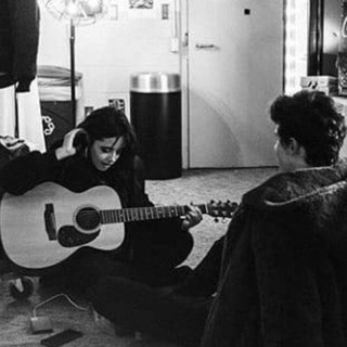 Логотип @h011ah - ٢٣