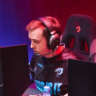 Логотип @hakkonwf - Hakkon