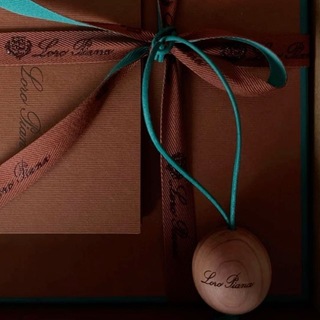 Логотип @halvacashem - Loro Piana Brunello Cucinelli