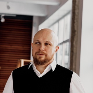 Логотип @halyapov - Держать нельзя сорваться | Алексей Халяпов