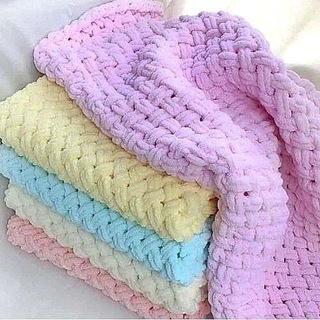 Логотип @hand_made_plush - 🧸 Плюшевые пледы Alize Puffy и не только на заказ 🧸