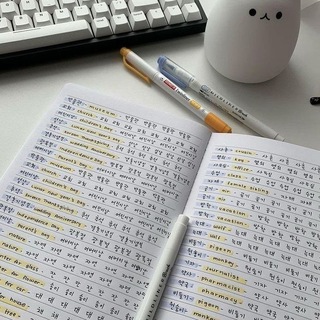 Логотип @hangul_jempire - Корейский для тебя