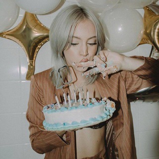 Логотип @hannazhub - ищи лип/лид👻