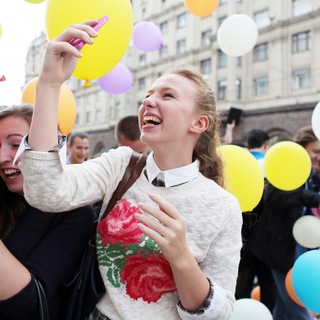 Логотип @happy_msc_life - Москва, события, культура.