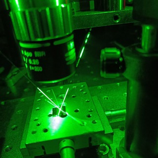 Логотип @hard_scince_life - Трудо выебудни российского молодого учёного