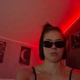 Логотип @hdjdjdjdksksks - лох22