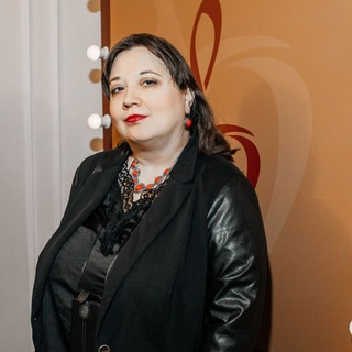 Логотип @headlineboulevard - Хэдлайн бульвар | Алиса Никольская