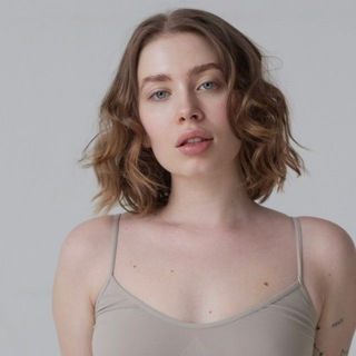 Логотип @healthypaulina - Много не мало