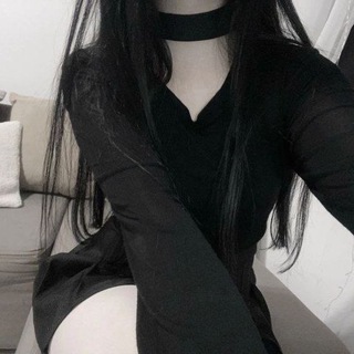 Логотип @heawwiing - мёртвое озеро