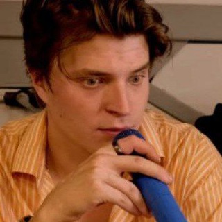 Логотип @hebxheudbdjuxjebdy - Сержик