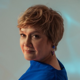 Логотип @helena_komarova_blog - Деньги на своей экспертности