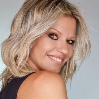 Логотип @helenaka79 - Елена Прекрасная