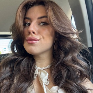 Логотип @helenasays - Elena say’s