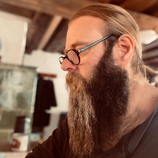 Логотип @helfendermensch - Lars Koehne - helfender Mensch Chat