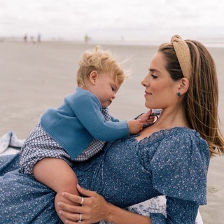 Логотип @hellokids_ali - Я мама!