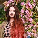 Логотип @hellolenamalinaa - LENAMALINA