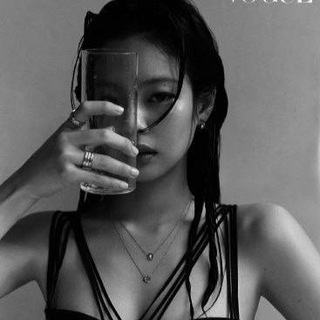 Логотип @helpfromlofed - Нарезки и авы ^o^