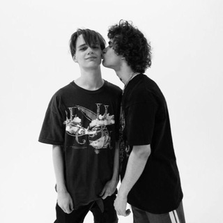 Логотип @helpxmeoww - хелпиксмяу обсуждение
