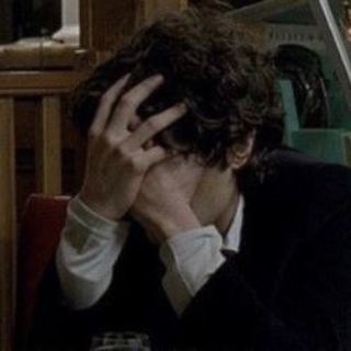 Логотип @hemistor - трещина во времени