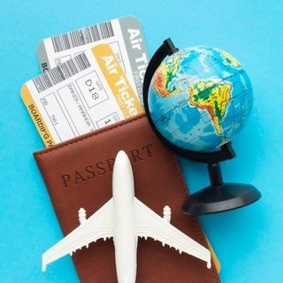 Логотип @hereandthereeee - Хочу в отпуск!