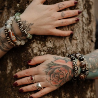 Логотип @hey_little_unicorn1 - Александра. Дзи Тибет 📿