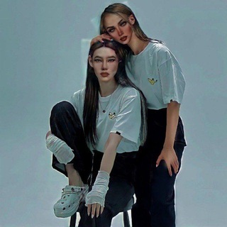 Логотип @hi_from_flo_chatik - Hi_from_flo_chat