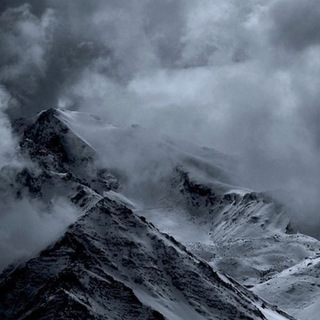 Логотип @hideawayzone - убежище.