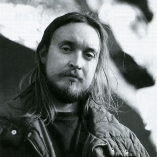 Логотип @hikkan_ideas - Затворник и Шестипалый