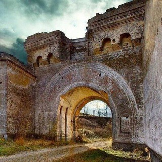 Логотип @historians_lie - Альтернативная История