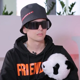 Логотип @hitmusic_tut - Музыка | Хиты | Клипы