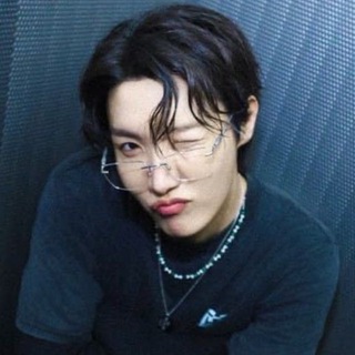 Логотип @hobswings - хобсвингс хоум >﹏<