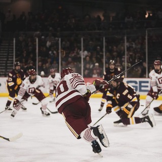 Логотип @hockeyniy_asist - Хоккейный Асистент