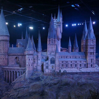 Логотип @hogwartsfromnastyshka090211 - Hogwarts🌌