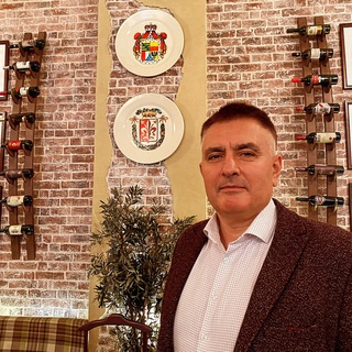 Логотип @homebezgranic - Недвижимость для инвестиций с Владимиром Рыбальченко