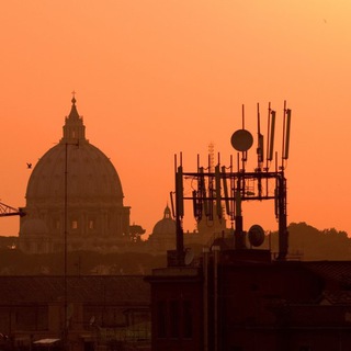 Логотип @homeless_living - Будни бездомного ничто