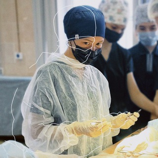 Логотип @honey_medicine - мед для души🤍