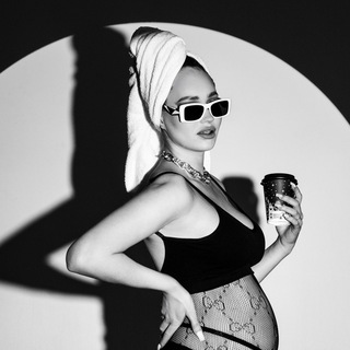 Логотип @housekeepers2 - ДОМработницы 2.0