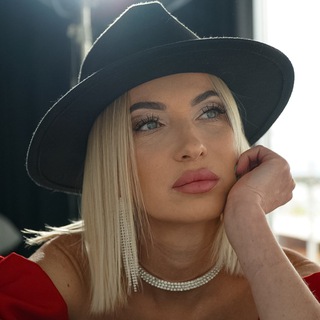 Логотип @houseofflowersmsk - Студия цветов Жуковский