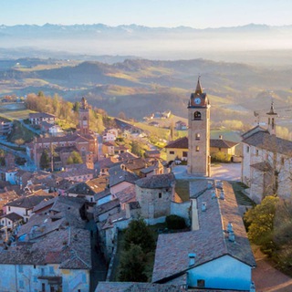 Логотип @housitaly - Покупка дома в Италии и его ремонт.